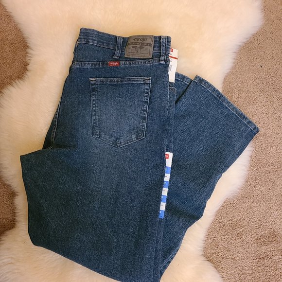 Wrangler Performance Series Straight Leg Jeans 40 x 30 NWT - Picture 3 of 7